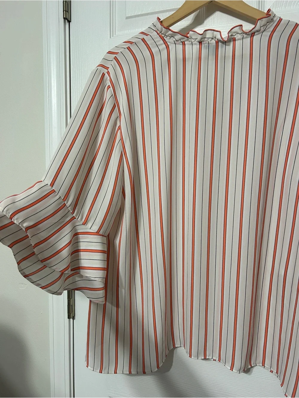 Ann Taylor Factory Blouse Top Orange Cream Stripe 3/4 Ruffle Sleeves Women’s XL